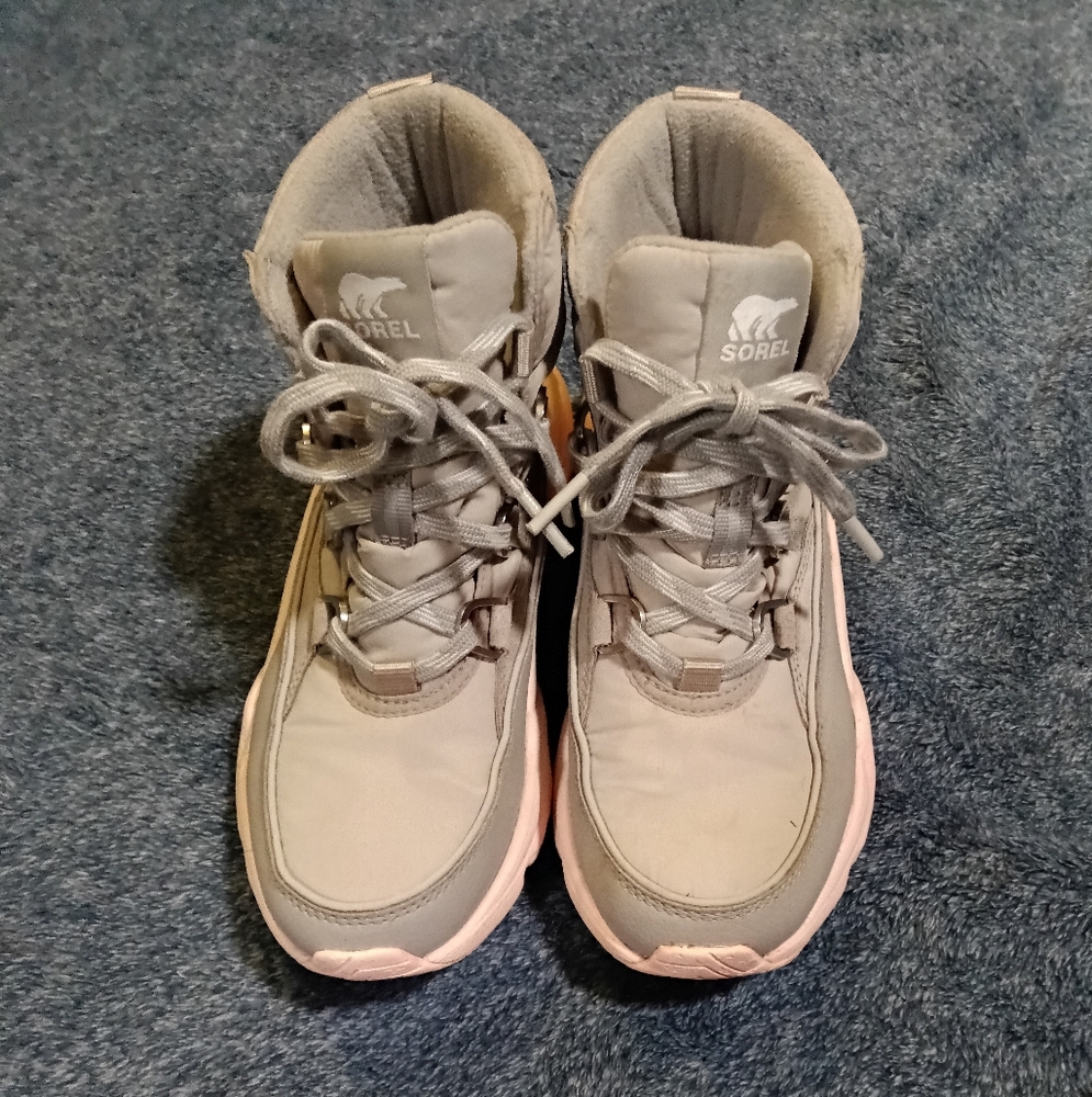 Sorel Women's Gray and Pink Winter Boots - Picture 2 of 5